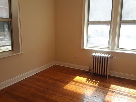 2nd image of 11837 Metropolitan Ave APT 1A