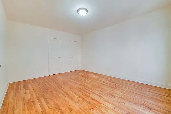 Rented by Revona Properties | media 43