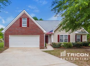 4316 Beaverton Ct, Loganville, GA 30052