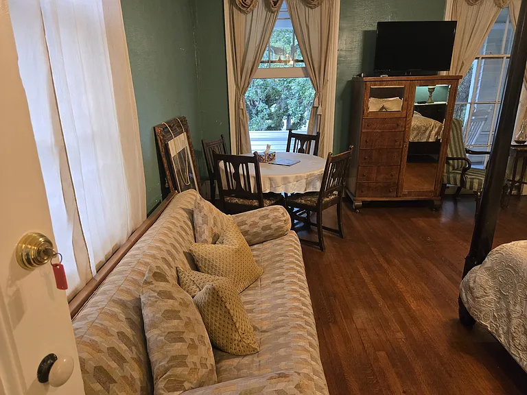 2302 Esplanade Ave #A — Photo 18
