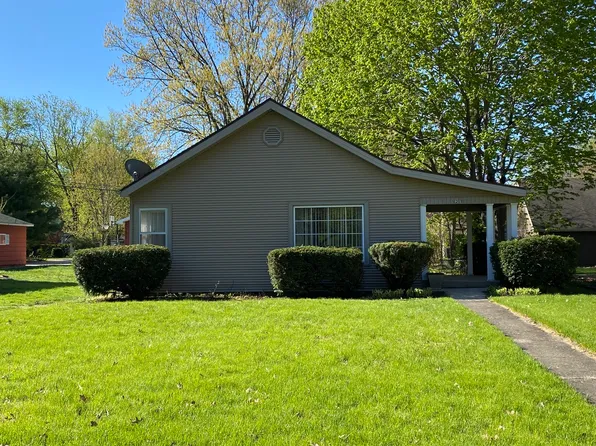 121 E North St, Dwight, IL 60420