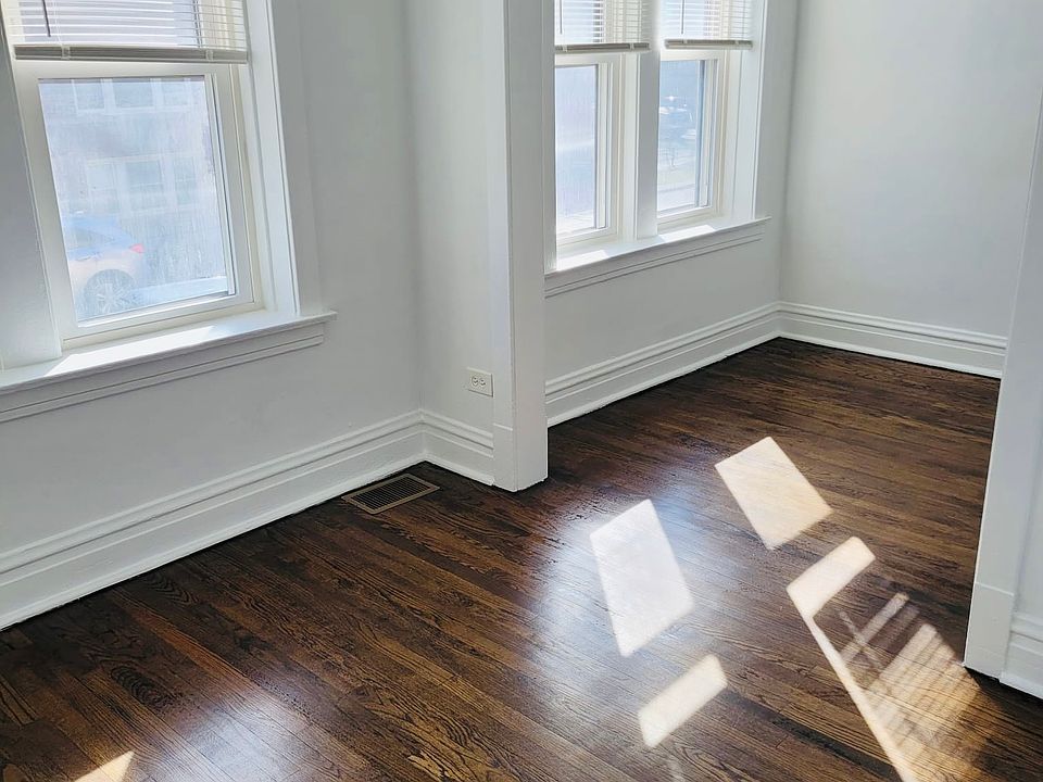 1st image of 4640 W Palmer St #15968217