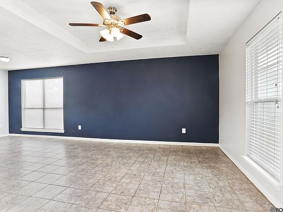 4th image of 40475 Chateau Ave