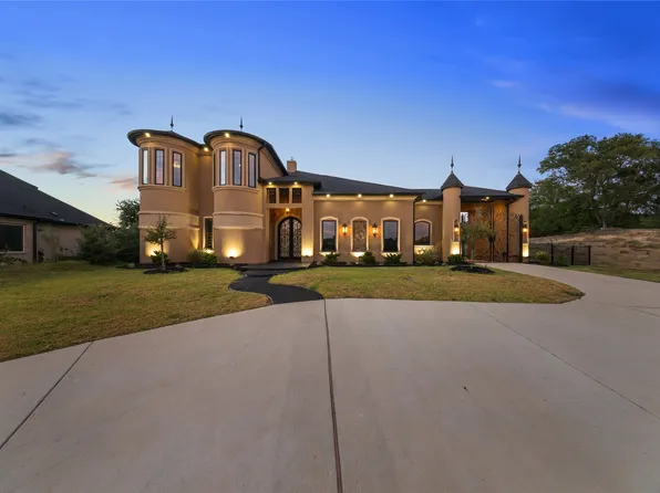 2621 Whispering Oaks Cv, Cedar Hill, TX 75104