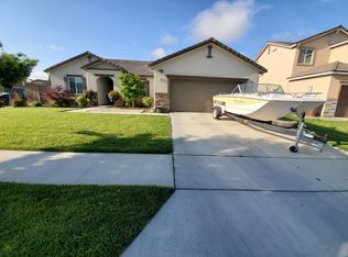 2935 3rd St, Sanger, CA 93657