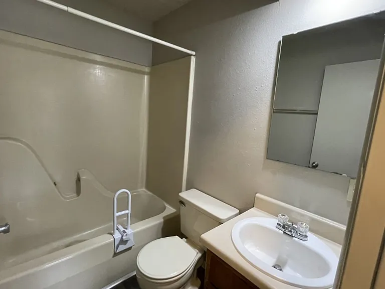 407 E Dale St #A — Photo 6