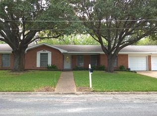 535 Sarah Jo St, La Grange, TX 78945