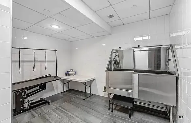 Rented by Elmekies Equities | media 28