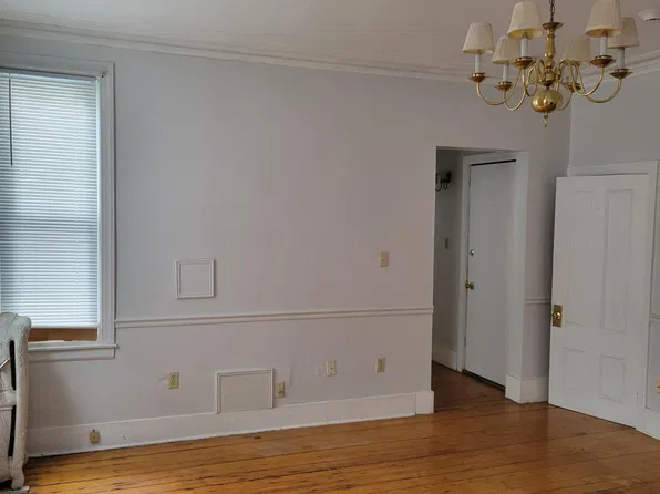 246 Armington St APT 4, Providence, RI 02905