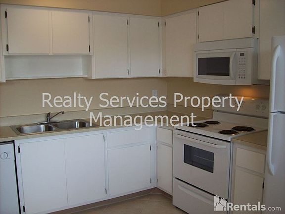 3rd image of 4765 Orange Grove Blvd APT 7