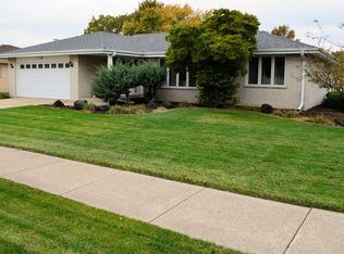 7920 W Ponderosa Ct, Orland Park, IL 60462