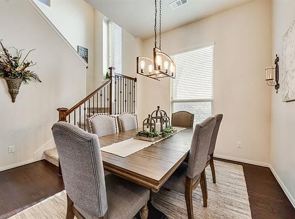 4th image of 1008 Mesa Crest Dr