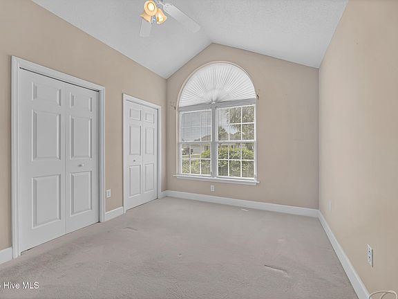 5th image of 512 Hyacinth Drive