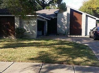 5602 Woodland Glade Dr, Houston, TX 77066