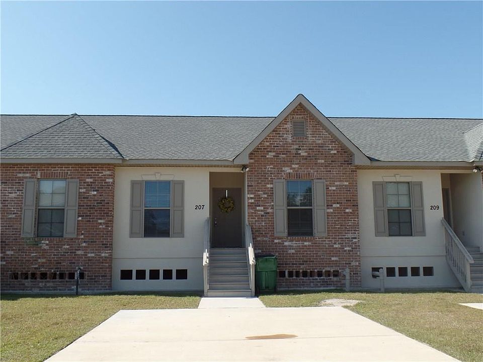 1st image of 207 Bella Sera Ln