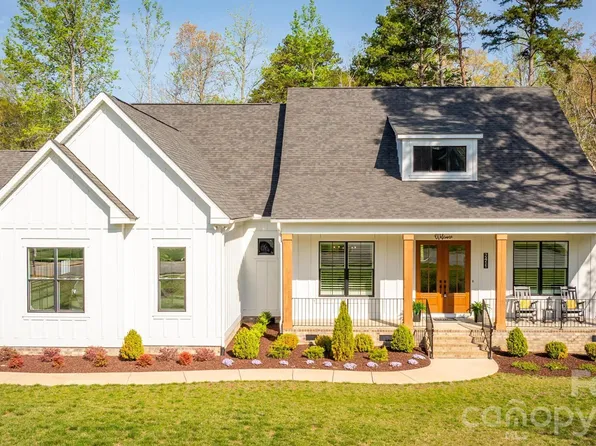 2411 Callaghan Ct, Landis, NC 28088