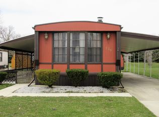 139 Hickory Cir, Elyria, OH 44035