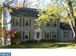 2 Faggs Manor Ln, Paoli, PA 19301