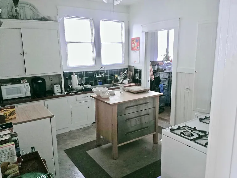2810 Gough St #4 — Photo 6