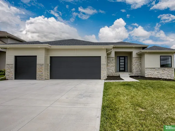 8011 S 183rd St, Omaha, NE 68136