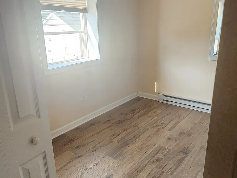 231 N Main St #5 — Photo 4