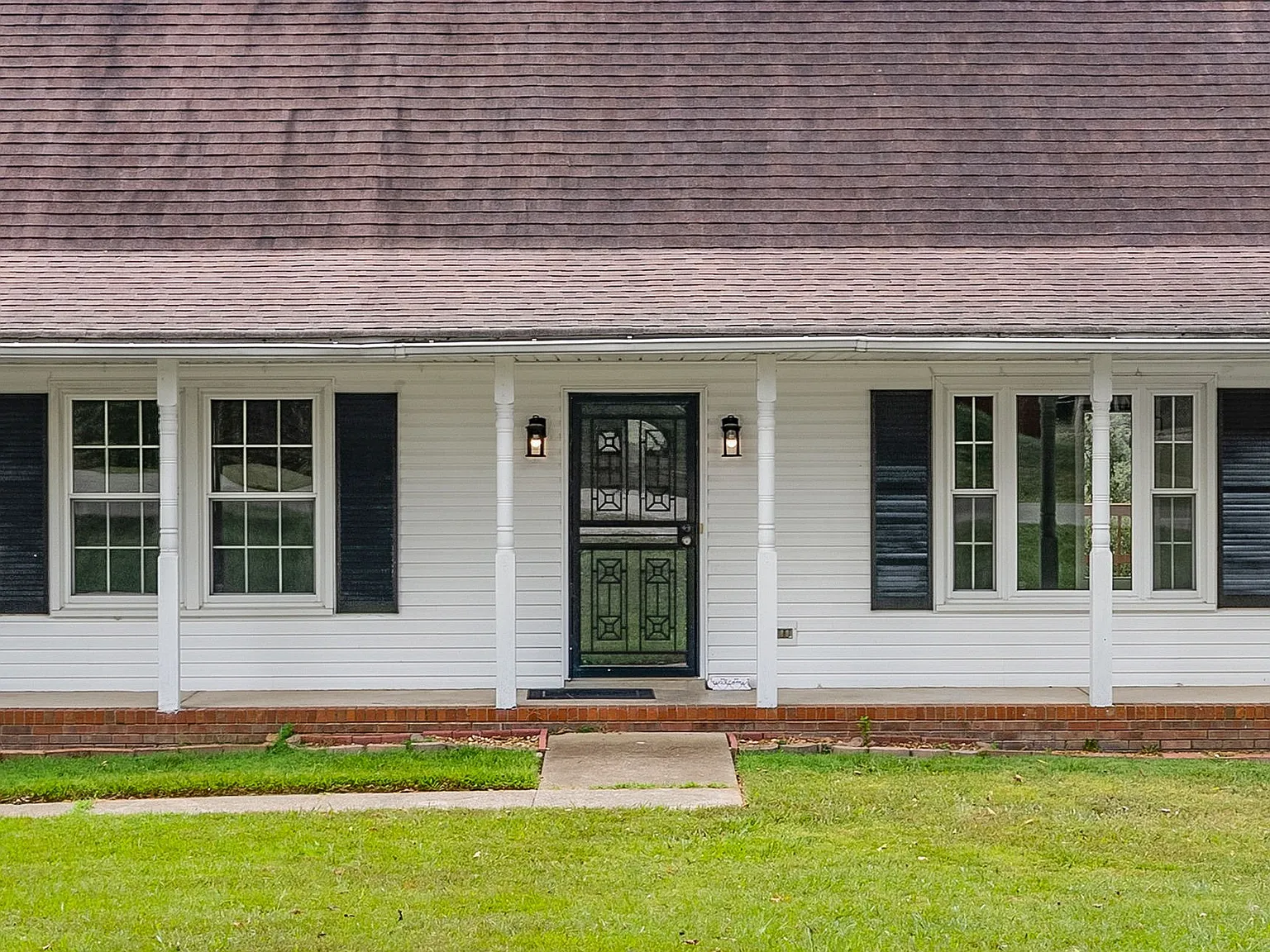 3 bed, 2073 sqft, $1,800 — Photo 3