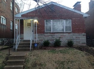946 Bates St, Saint Louis, MO 63111