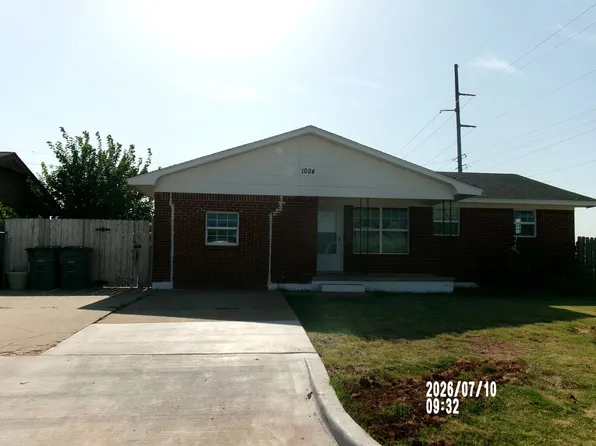 1024 SW 42nd St, Lawton, OK 73505