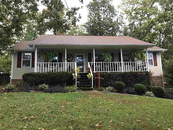 2nd image of 198 N Brook Dr NE