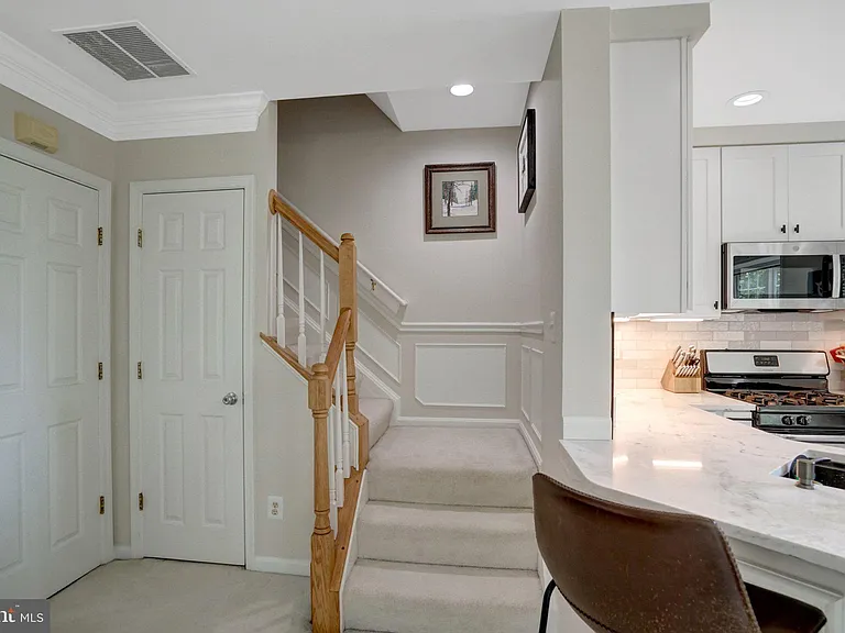 5945 Terrapin Pl #304 — Photo 24
