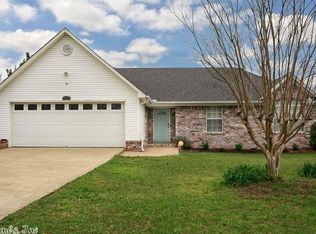 18 Geraldine St, Ward, AR 72176