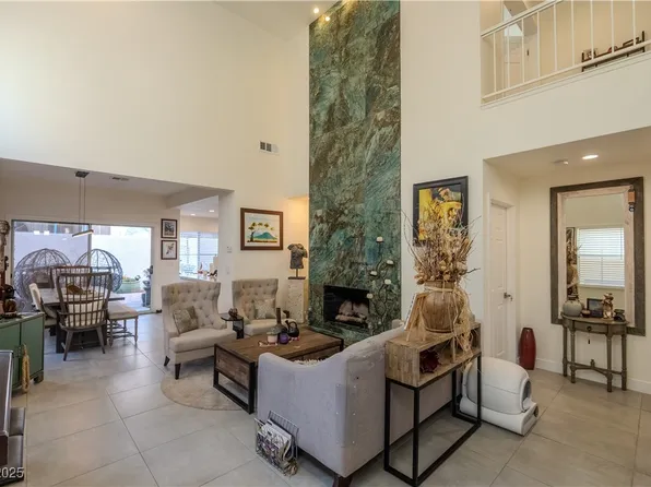 2649 Golden Sands Dr, Las Vegas, NV 89128