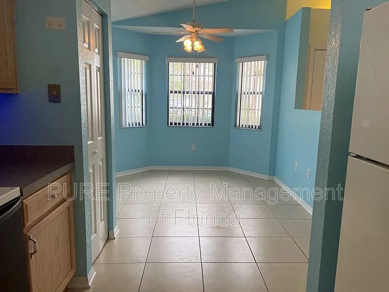 3936 NE 21st Ln — Photo 6