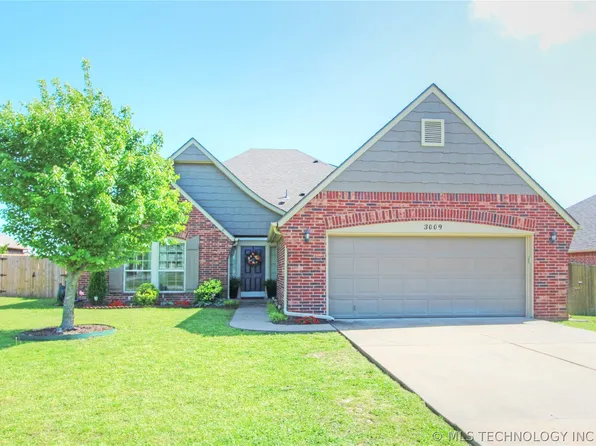 3009 Lincoln Rd, Bartlesville, OK 74006