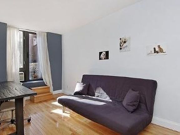 4th image of 312 W 23rd St APT 2T