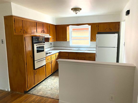 4th image of 1924 82nd St