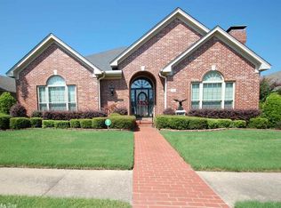 26 Chevaux Cir, Little Rock, AR 72223