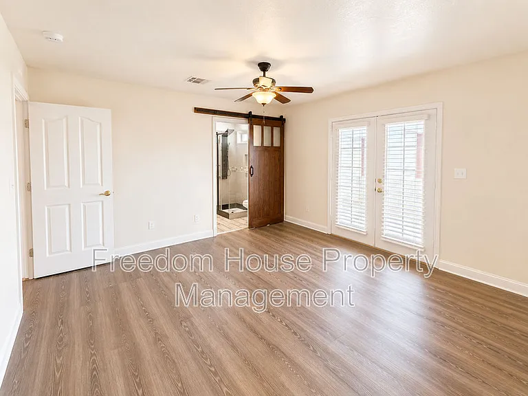 3066 Mount Charleston Dr — Photo 32