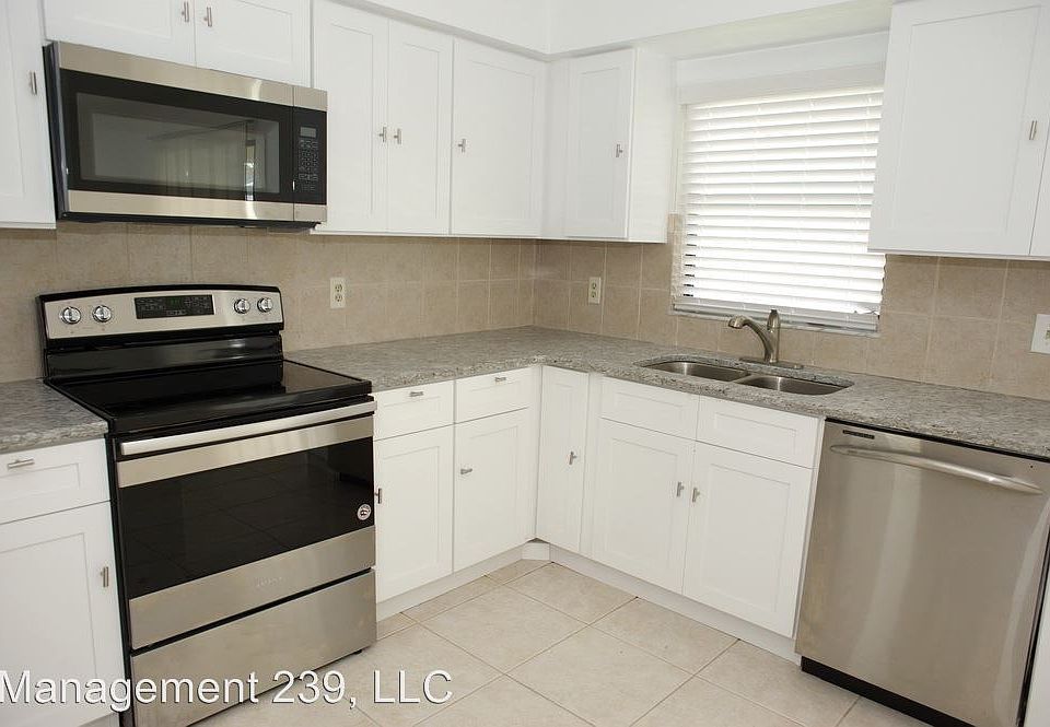 1st image of 802 99th Ave N Unit B