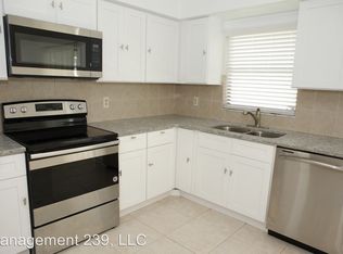 802 99th Ave N UNIT B, Naples, FL 34108