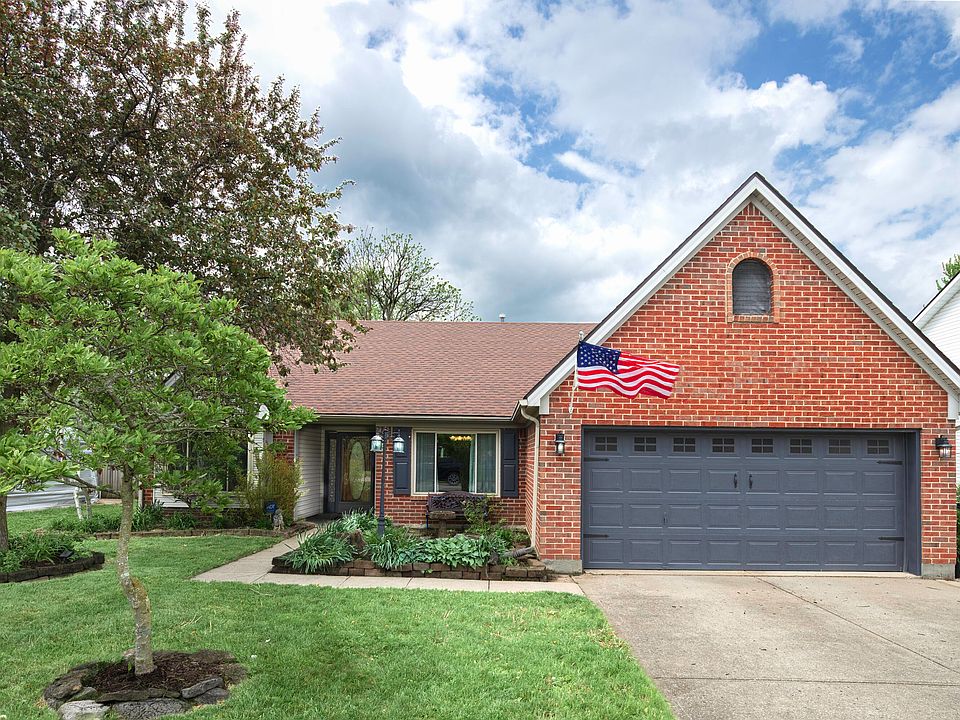 1st image of 323 Dogwood Ct
