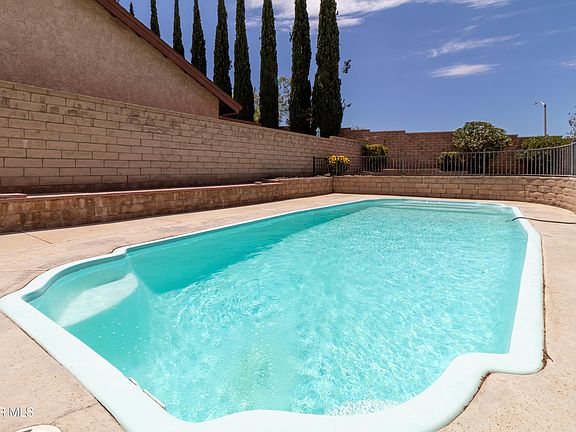 2nd image of 2504 Desert Oak Dr