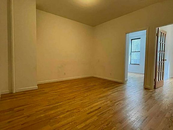 3rd image of 346 E 78th St APT 1B