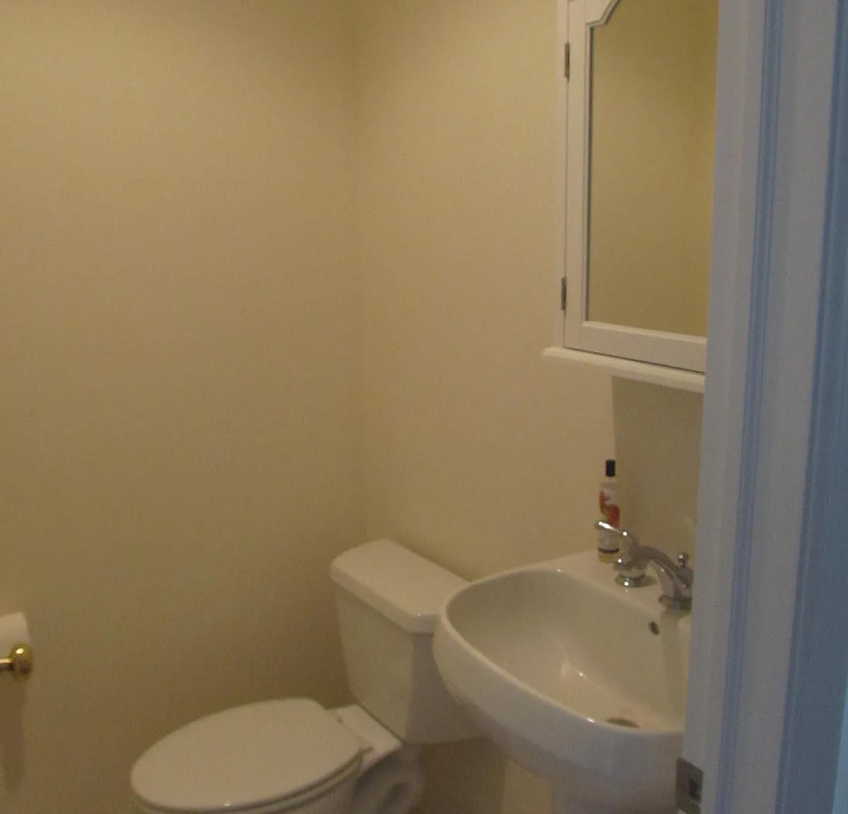 3 bed, 2.5 bath, 1500 sqft, $4,800 — Photo 3