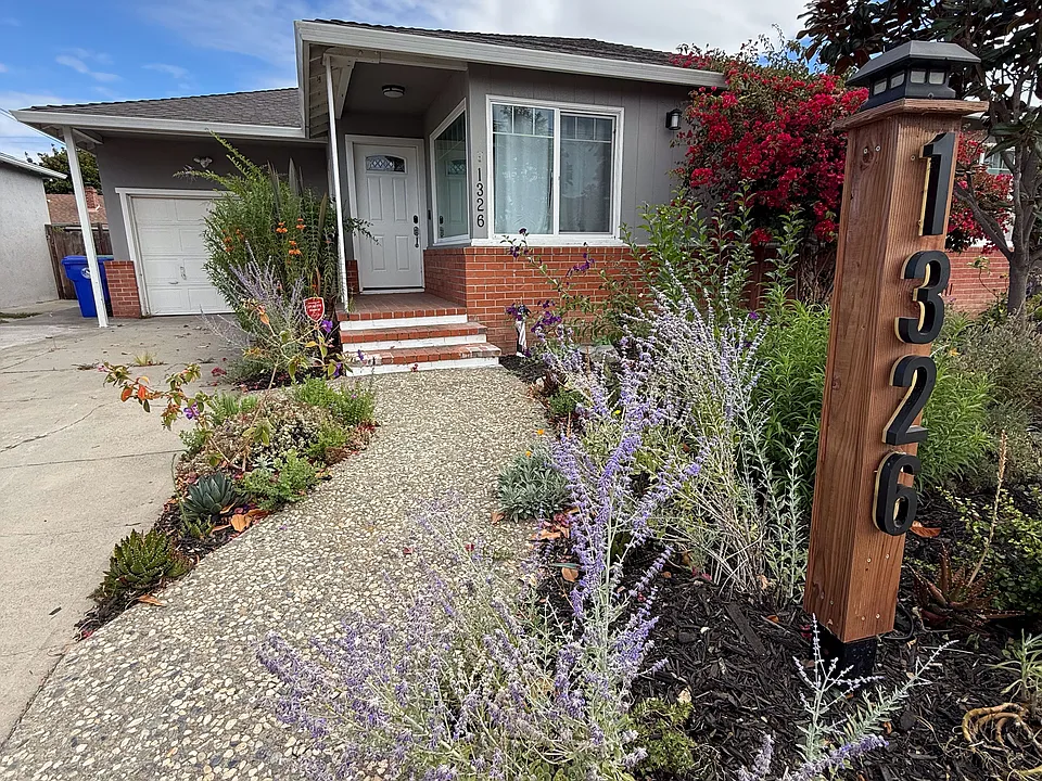 1326 Lillian Ave