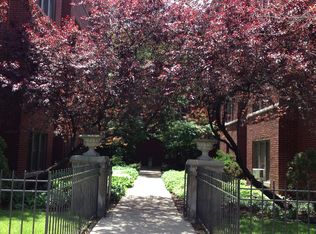 1325 W Addison St APT 2B, Chicago, IL 60613