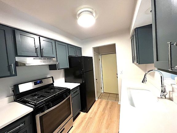 5th image of 7021 Bonaire Dr NE