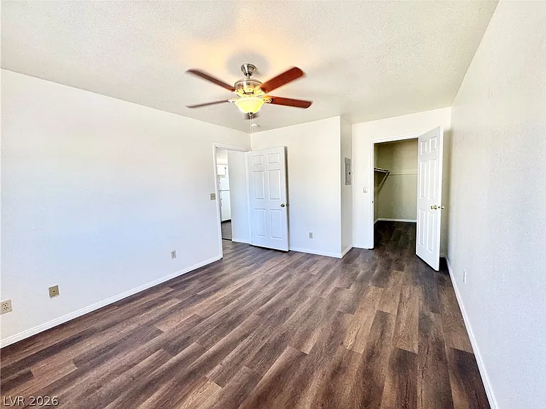 1861 Haiwee St #C — Photo 6