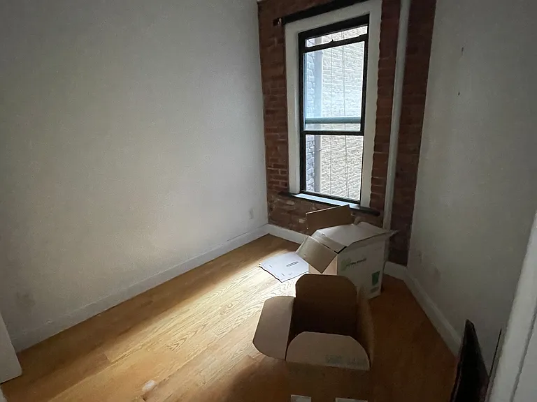 3694 Broadway #2B — Photo 6