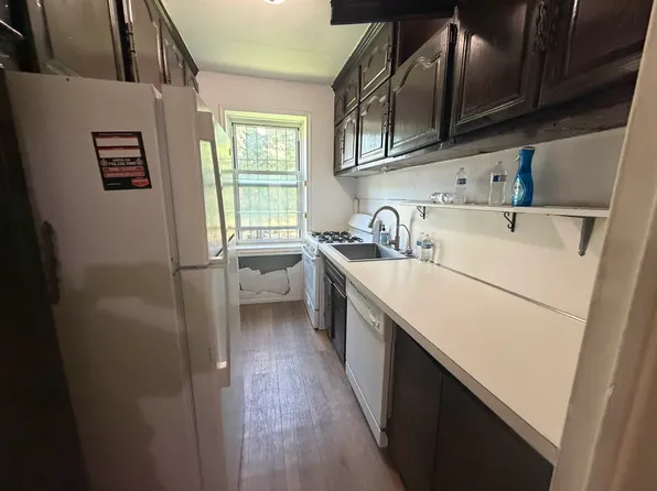 1620 Avenue I image 1 of 5